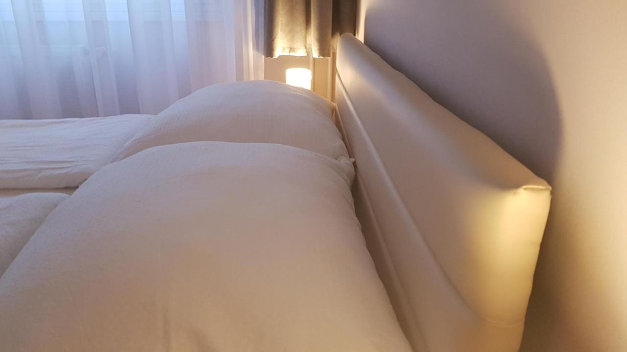 Aquarius Apartman Szeged Eksteriør billede